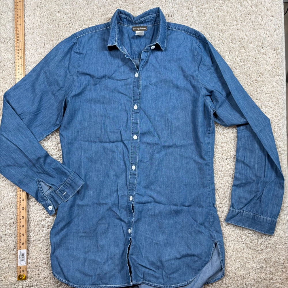 Tommy‎ Bahama Womens Denim Button Down Shirt Medium Wash Cotton Beachy Sz M